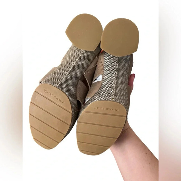 Donald Pilner Women’s Geneva Raffia Slingback Platform Sandals - Picture 10 of 10